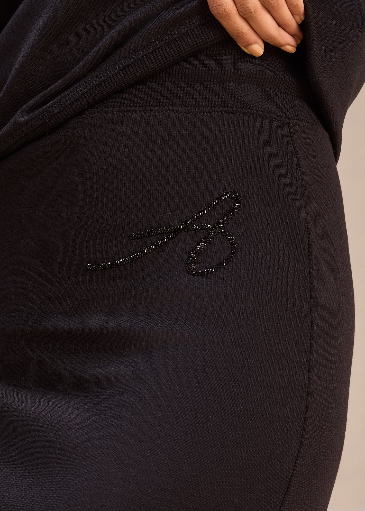 Fitted Knit Skirt