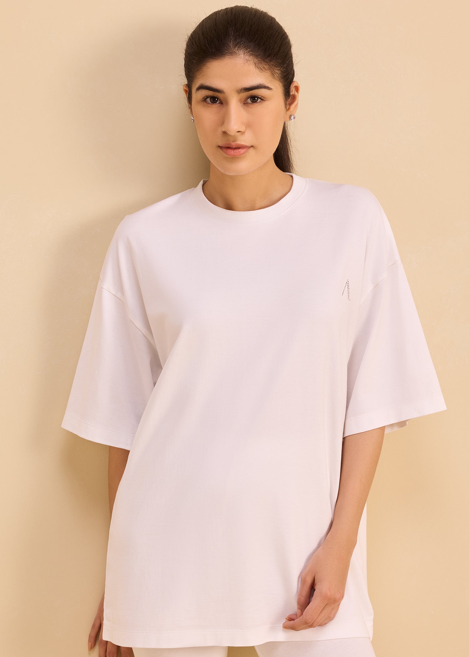 Effortless  Signature Oversized Tee